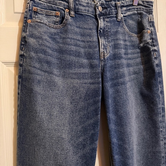 American Eagle Outfitters Curvy Straight Leg Jeans - Picture 4 of 10